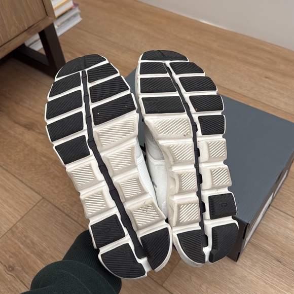 On Cloud X3 Sneakers - Picture 5 of 7